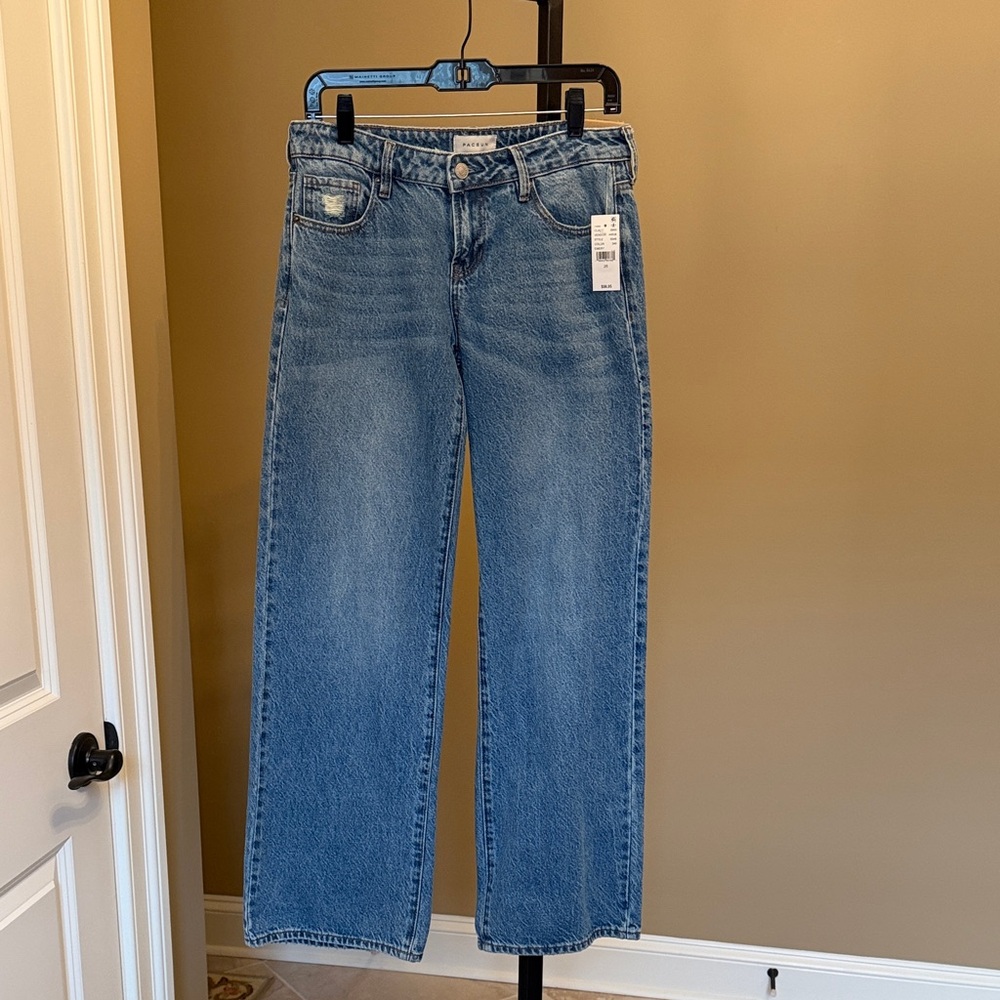 PacSun Medium Blue Straight Leg Women's Jeans size 26